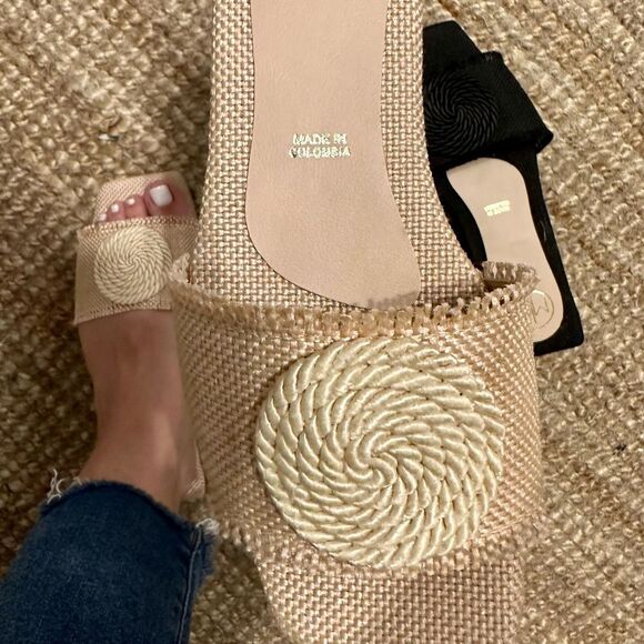 Slide Sandals - Picture 7 of 8